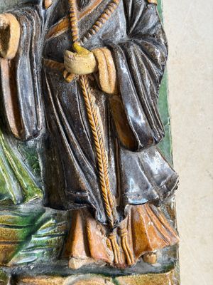 A large Chinese sancai-glazed architectural tile with two figures, Ming — photo 7