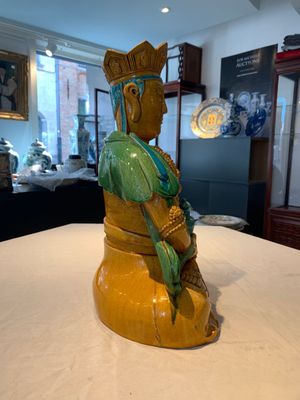 A large Chinese sancai-glazed Buddha, possibly from the Chengde Palace, Qianlong — photo 5