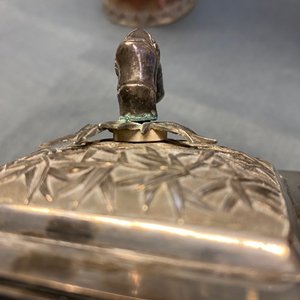 A large Chinese silver teapot and cover, 19th C. — 照片 13