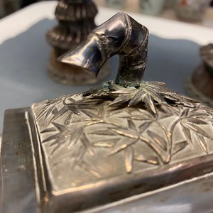 A large Chinese silver teapot and cover, 19th C. — 照片 17