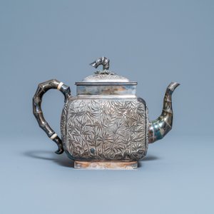 A large Chinese silver teapot and cover, 19th C. — 照片 4