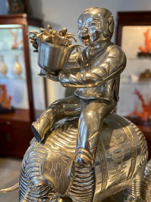 A large Chinese silver tripod censer, Shanghai Xinfengxiang 上海新鳳祥 mark, dated 1925 — photo 21