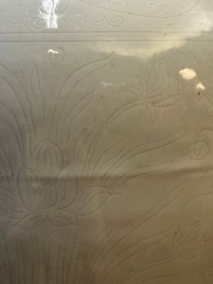 A large Chinese tianbai-type 'meiping' vase with floral anhua design, Ming, 15th C. — photo 6