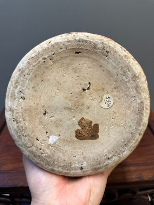 A large Chinese tianbai-type 'meiping' vase with floral anhua design, Ming, 15th C. — photo 9