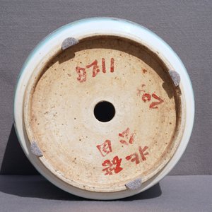 A large Chinese turquoise-ground Dayazhai-style jardinière, 19/20th C. — photo 18