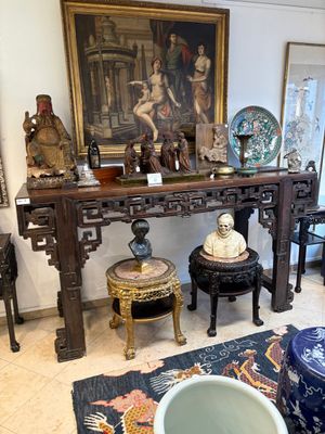 A large Chinese wooden 'Tiaoan' or altar table with chilong design, 19th C. — photo 1