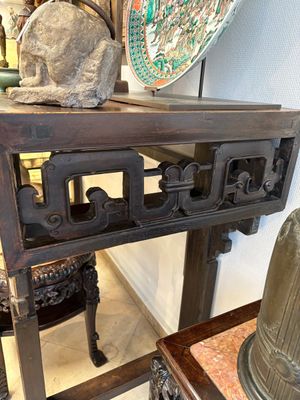 A large Chinese wooden 'Tiaoan' or altar table with chilong design, 19th C. — photo 4