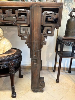 A large Chinese wooden 'Tiaoan' or altar table with chilong design, 19th C. — photo 6
