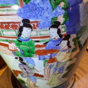 A large Chinese wucai vase and cover, Transitional period — photo 27