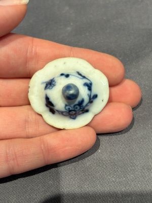 A large collection of 152 pieces, mainly Chinese porcelain covers, Kangxi and later — photo 103