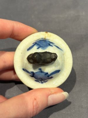 A large collection of 152 pieces, mainly Chinese porcelain covers, Kangxi and later — photo 109