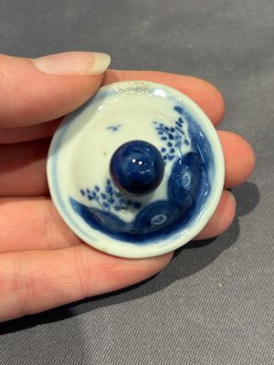 A large collection of 152 pieces, mainly Chinese porcelain covers, Kangxi and later — photo 113