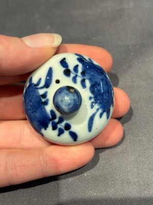 A large collection of 152 pieces, mainly Chinese porcelain covers, Kangxi and later — photo 127