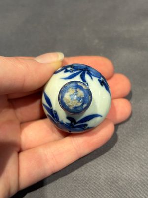 A large collection of 152 pieces, mainly Chinese porcelain covers, Kangxi and later — photo 145