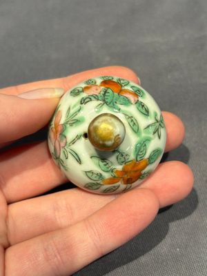 A large collection of 152 pieces, mainly Chinese porcelain covers, Kangxi and later — photo 181