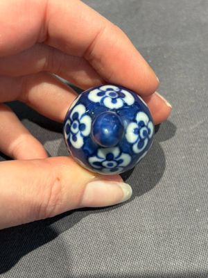 A large collection of 152 pieces, mainly Chinese porcelain covers, Kangxi and later — photo 215