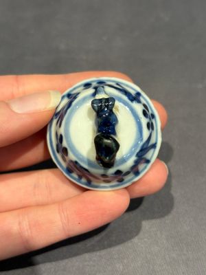 A large collection of 152 pieces, mainly Chinese porcelain covers, Kangxi and later — photo 261