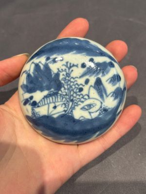 A large collection of 152 pieces, mainly Chinese porcelain covers, Kangxi and later — photo 67