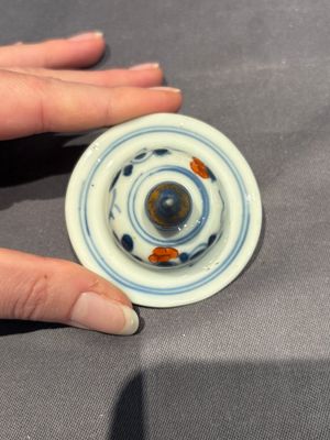 A large collection of 152 pieces, mainly Chinese porcelain covers, Kangxi and later — photo 83