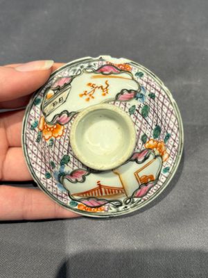 A large collection of 152 pieces, mainly Chinese porcelain covers, Kangxi and later — photo 85