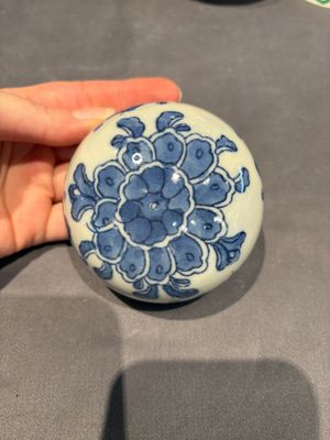 A large collection of 152 pieces, mainly Chinese porcelain covers, Kangxi and later — photo 9