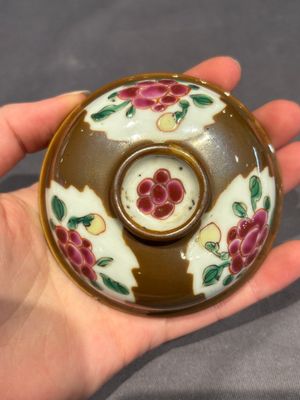 A large collection of 152 pieces, mainly Chinese porcelain covers, Kangxi and later — photo 91