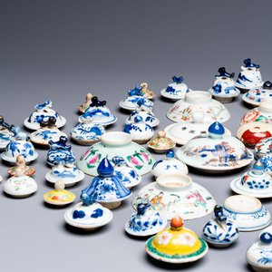 A large collection of 152 pieces, mainly Chinese porcelain covers, Kangxi and later — photo 3