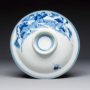 A large collection of 21 Chinese blue and white 'Sanxing' bowls — photo 27