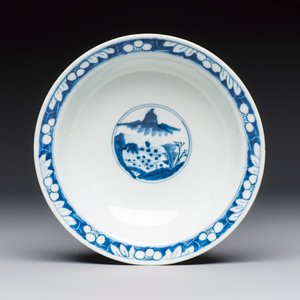 A large collection of 21 Chinese blue and white 'Sanxing' bowls — photo 40