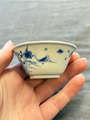 A large collection of 25 sets of Chinese blue, white and Imari-style cups and saucers, Kangxi/Qianlong — foto 146