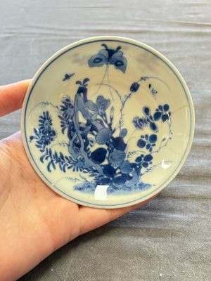 A large collection of 25 sets of Chinese blue, white and Imari-style cups and saucers, Kangxi/Qianlong — foto 159