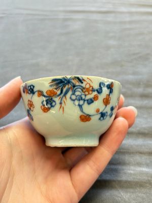A large collection of 25 sets of Chinese blue, white and Imari-style cups and saucers, Kangxi/Qianlong — foto 161