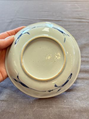 A large collection of 25 sets of Chinese blue, white and Imari-style cups and saucers, Kangxi/Qianlong — foto 72