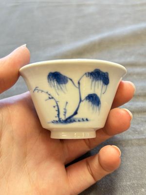 A large collection of 33 Chinese blue, white and Imari-style cups and 43 saucers, 17/19th C. — 照片 135