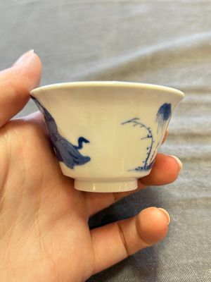 A large collection of 33 Chinese blue, white and Imari-style cups and 43 saucers, 17/19th C. — 照片 138
