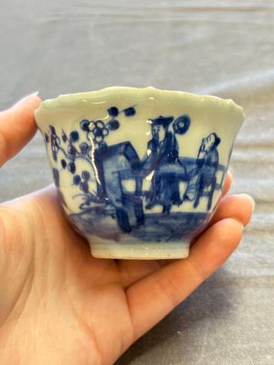 A large collection of 33 Chinese blue, white and Imari-style cups and 43 saucers, 17/19th C. — 照片 158