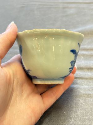 A large collection of 33 Chinese blue, white and Imari-style cups and 43 saucers, 17/19th C. — 照片 160