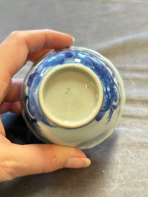 A large collection of 33 Chinese blue, white and Imari-style cups and 43 saucers, 17/19th C. — 照片 162