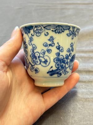 A large collection of 33 Chinese blue, white and Imari-style cups and 43 saucers, 17/19th C. — 照片 166