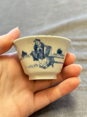 A large collection of 33 Chinese blue, white and Imari-style cups and 43 saucers, 17/19th C. — 照片 169