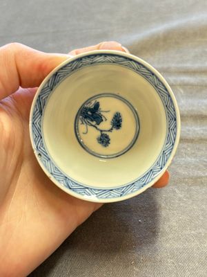 A large collection of 33 Chinese blue, white and Imari-style cups and 43 saucers, 17/19th C. — 照片 172