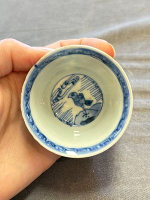 A large collection of 33 Chinese blue, white and Imari-style cups and 43 saucers, 17/19th C. — 照片 183