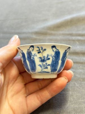 A large collection of 33 Chinese blue, white and Imari-style cups and 43 saucers, 17/19th C. — 照片 198