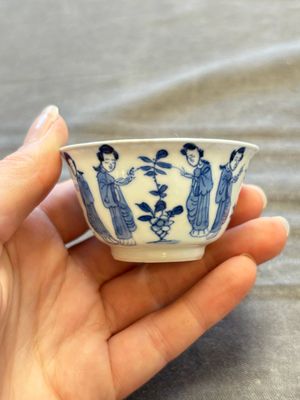 A large collection of 33 Chinese blue, white and Imari-style cups and 43 saucers, 17/19th C. — 照片 209