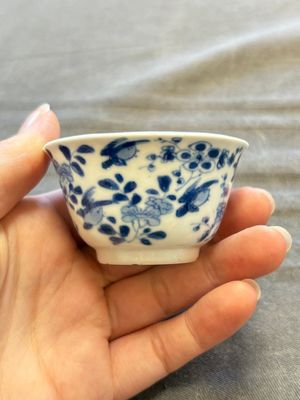 A large collection of 33 Chinese blue, white and Imari-style cups and 43 saucers, 17/19th C. — 照片 215