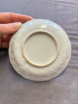 A large collection of 33 Chinese blue, white and Imari-style cups and 43 saucers, 17/19th C. — 照片 22