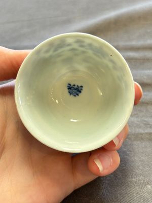 A large collection of 33 Chinese blue, white and Imari-style cups and 43 saucers, 17/19th C. — 照片 224
