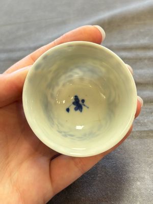 A large collection of 33 Chinese blue, white and Imari-style cups and 43 saucers, 17/19th C. — 照片 230