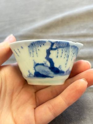 A large collection of 33 Chinese blue, white and Imari-style cups and 43 saucers, 17/19th C. — 照片 252