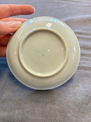 A large collection of 33 Chinese blue, white and Imari-style cups and 43 saucers, 17/19th C. — 照片 82